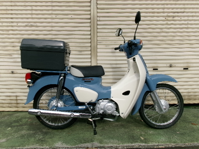 ホンダ スーパーカブ50 ファイナルエディション (AA09) ライトブルー