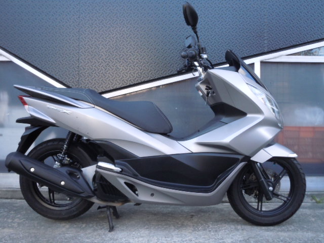ホンダ Pcx Jf56 マッドグレー 中古車 バイク ホバークラフト専門店 ルーニー