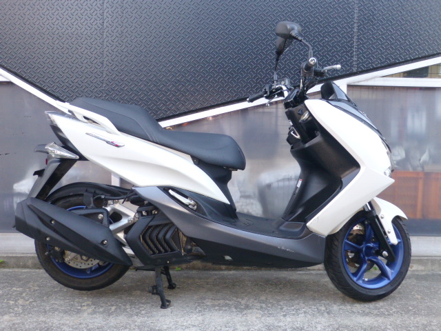 ヤマハ マジェスティS (SG52J) ホワイト 中古車 バイク