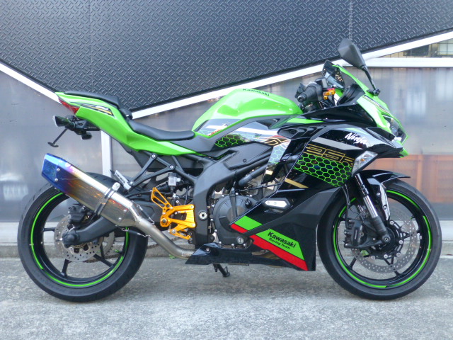 ひろぽー ぼろ 2022 Ninja ZX-25R / SE (2BK-ZX250E) POWERBOX FULL チタンブルー