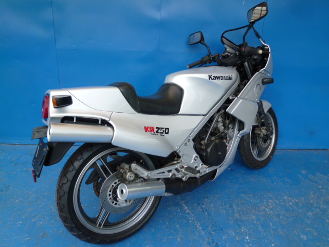 レビュー高評価の商品!の商品をすべて カワサキ KR250 シルバー 中古車 バイク＆ホバークラフト専門店 パーツ