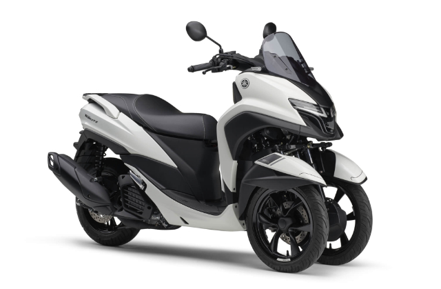 ヤマハ '26 トリシティ125 ホワイト ☆新車 バイク＆ホバークラフト
